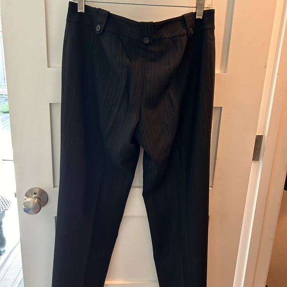 Ann Taylor trousers, size 4. - Picture 2 of 2
